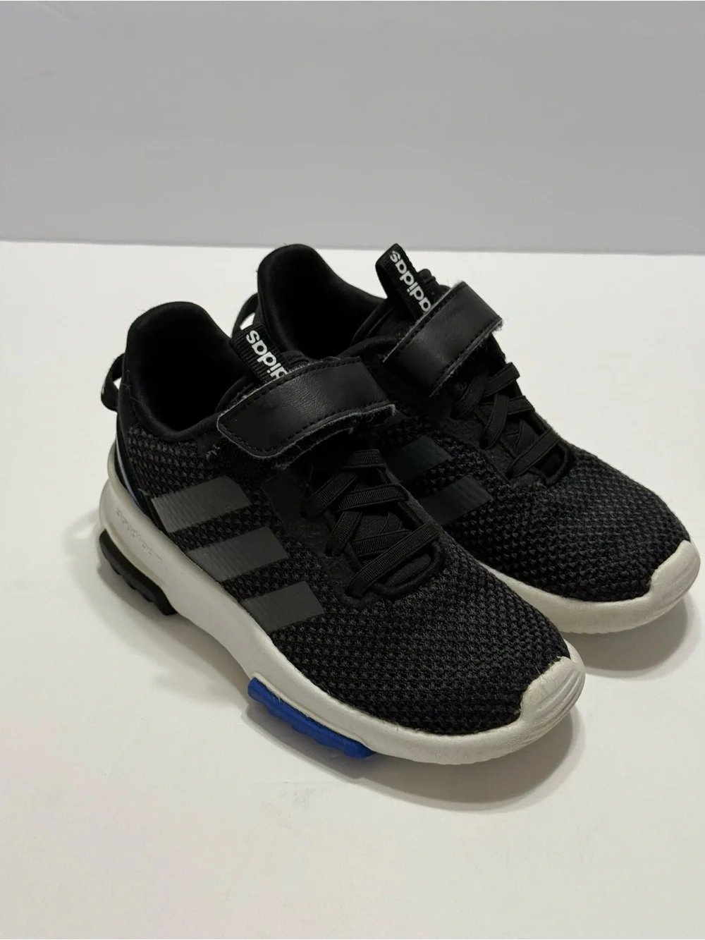 adidas Cloudform Black Mesh Sneakers with White Midsole Boy's Sz 11